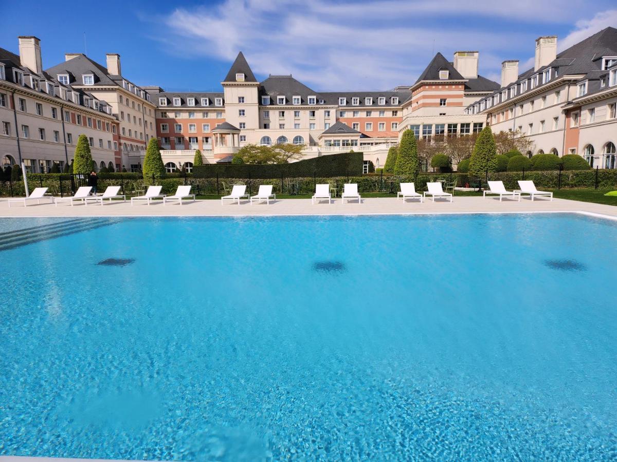 Dream Castle Hotel Marne La Vallee Magny-le-Hongre Ngoại thất bức ảnh